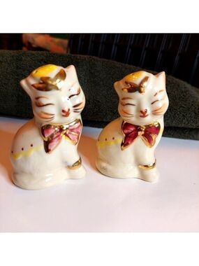 Vintage* Rare 40s Shawnee Puss n Boots Salt and Pepper Shakers